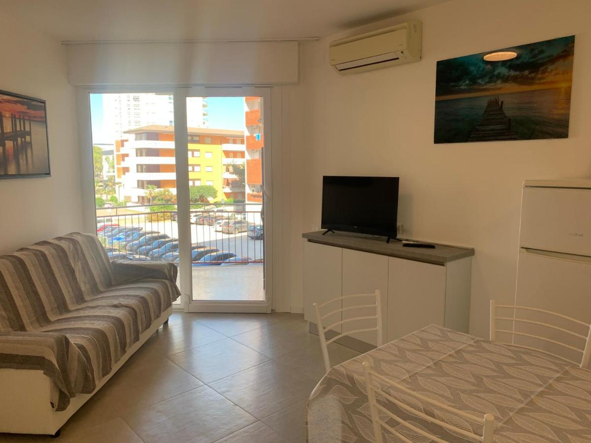 Condominio Cristallo Lignano Sabbiadoro Exterior photo